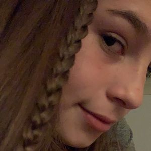 Meet your Posher, Claire